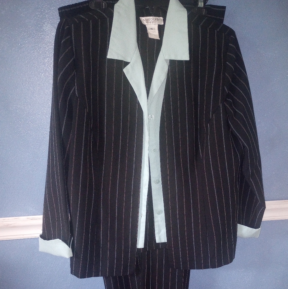 Elegant Black and Blue Pantsuits with Structured Shoulders & Attached Top - Picture 3 of 3